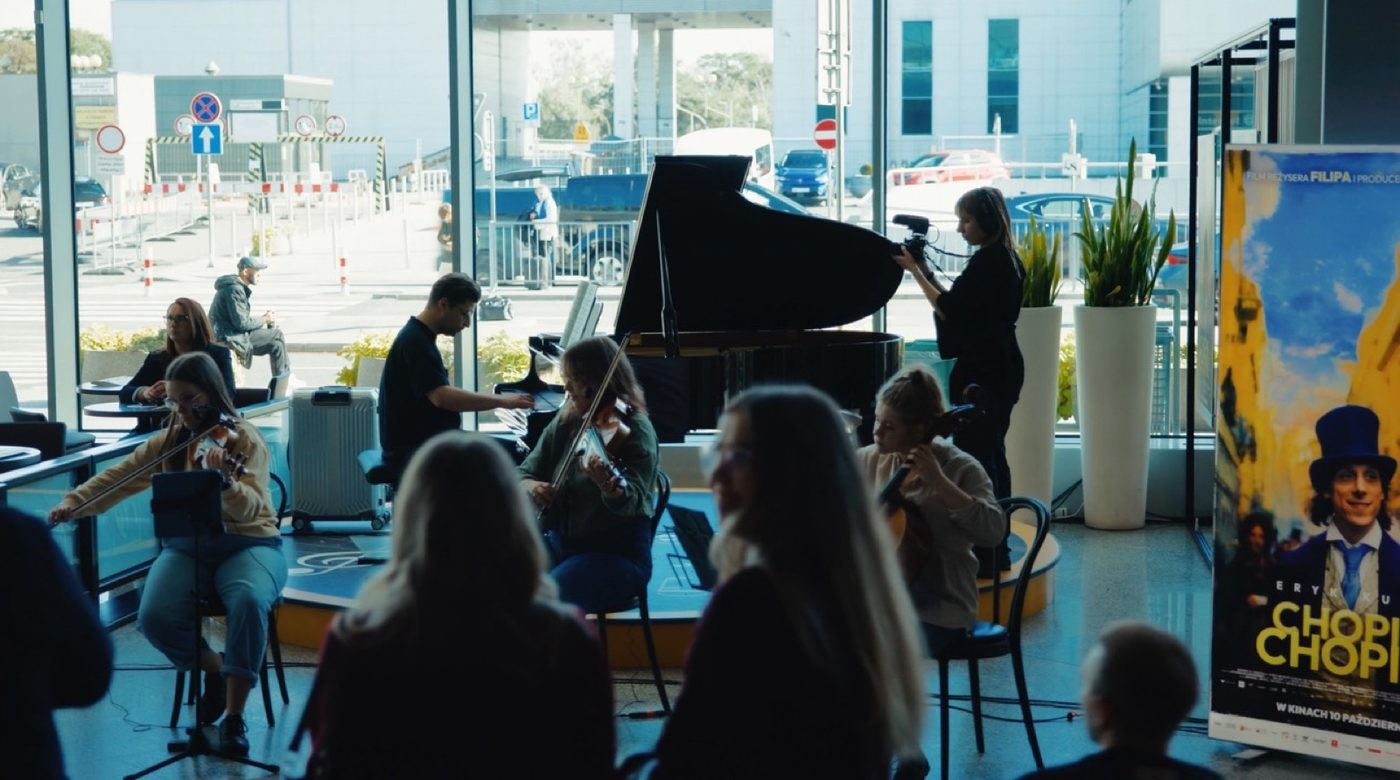 Flashmob Chopin, Chopin! (Dawid Kwiatkowski) - kadr 9